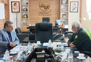 جلسه مشترک شهرداری اهواز و مرکز حفظ آثار و نشر ارزش های دفاع مقدس برگزار شد