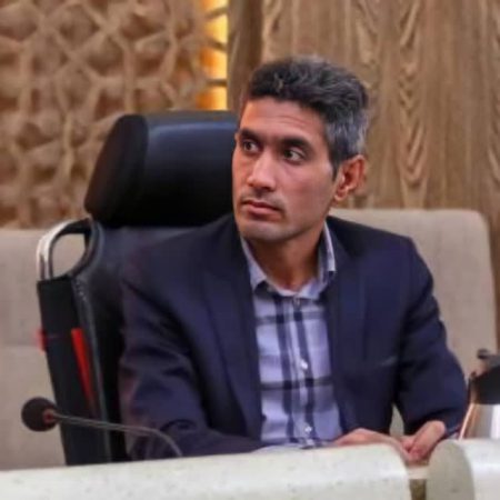 وزیر ارشاد به قانون گریزی ها در خانه مطبوعات استان ورود کند