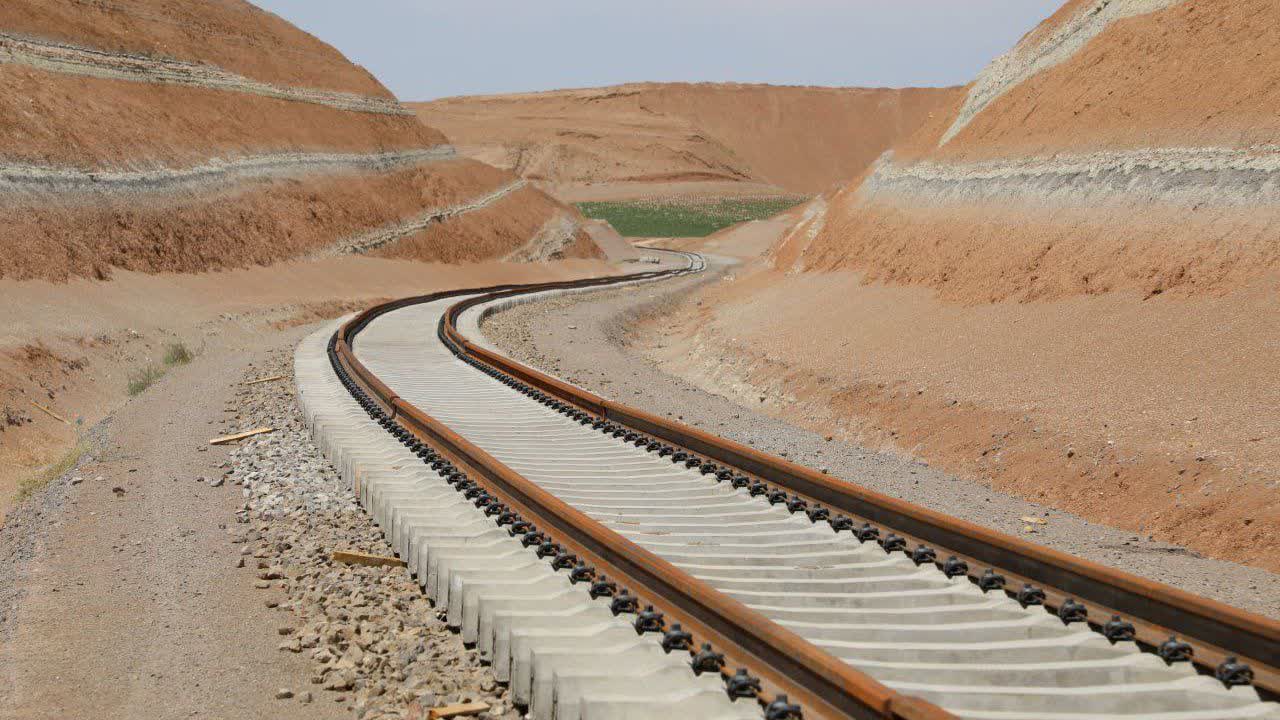تزریق اعتبار ۳۵۰میلیارد تومان به پروژه راه‌آهن اردبیل|پروژه تا سفر استانی دوم رئیس‌جمهور تکمیل خواهد شد