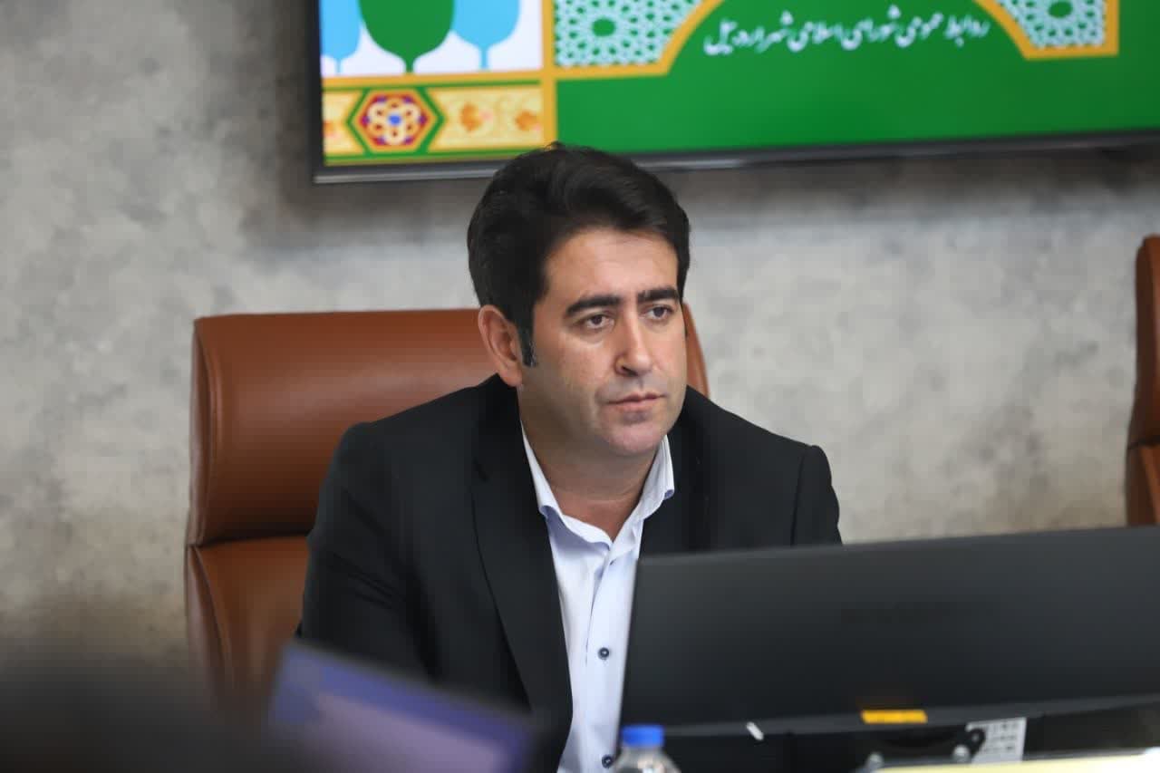 پیمانکاران حق کارگران را نباید تضیع کنند