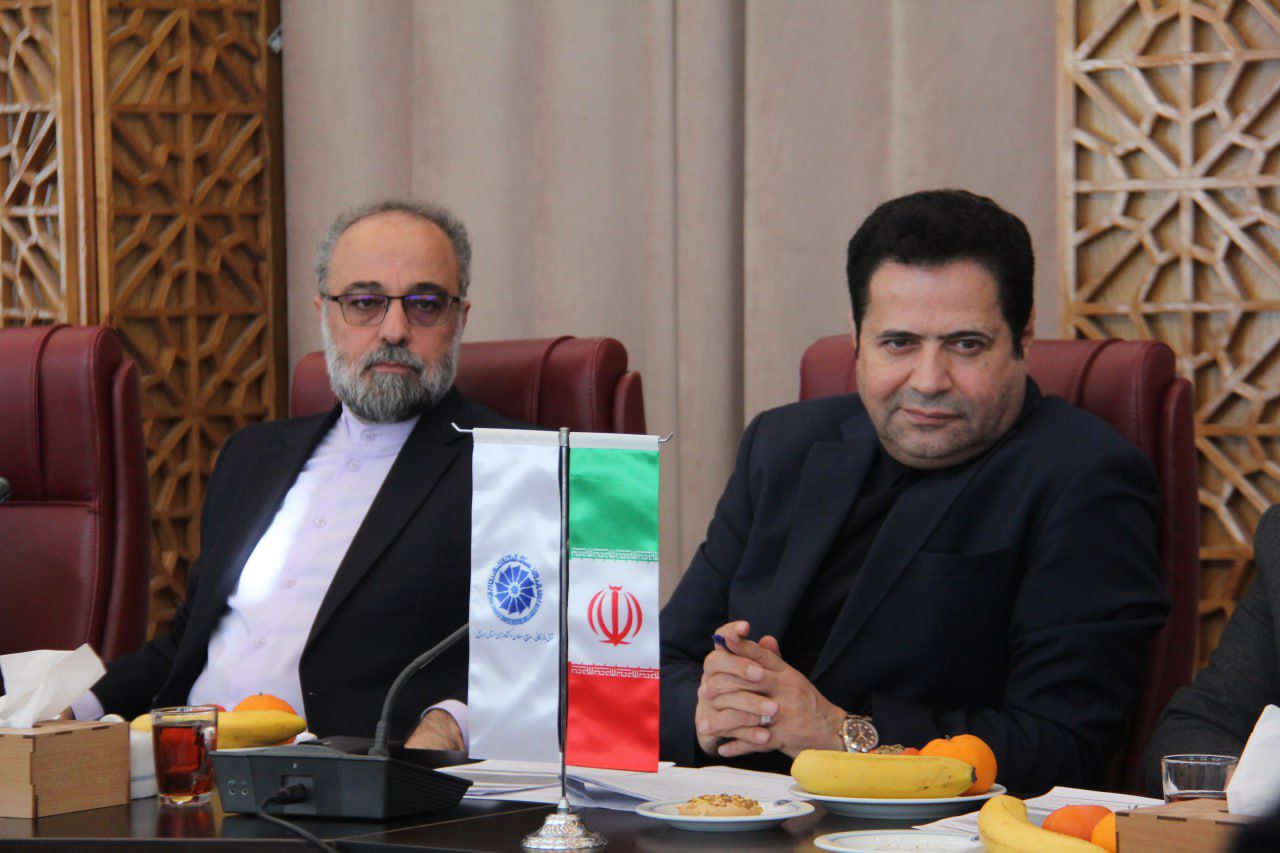 توسعه اقتصادی نیازمند سرمایهگذاری در عرصه انرژیهای تجدیدپذیر است