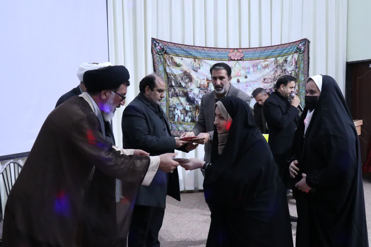 مراسم تجلیل از بانوان شاغل و همسران کارکنان تبلیغات اسلامی استان اردبیل
