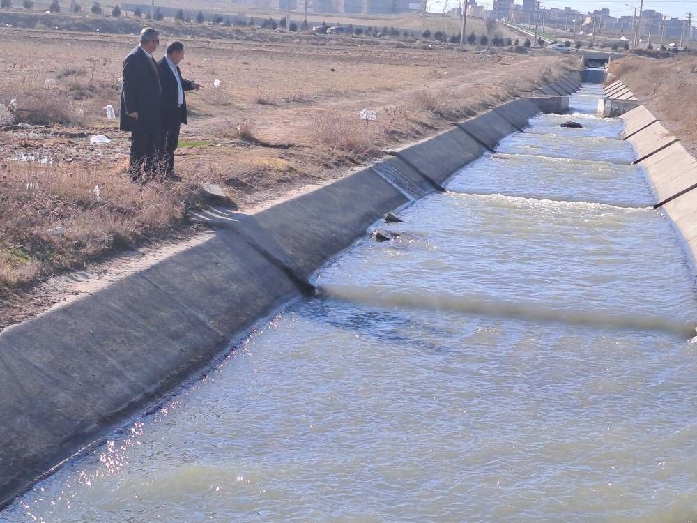 آلودگی ناشی از نشت مخزن گازوئیل یکی از واحد های تولیدی به کانال آبرسان شورابیل شناسایی و متوقف شد
