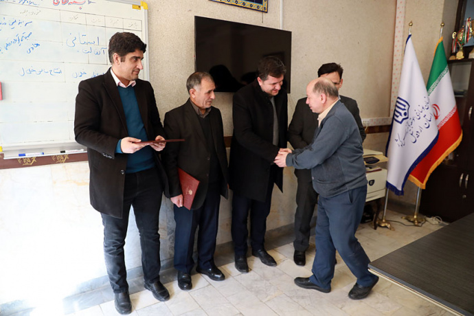 تجلیل از جانبازان اداره کل نوسازی مدارس استان اردبیل