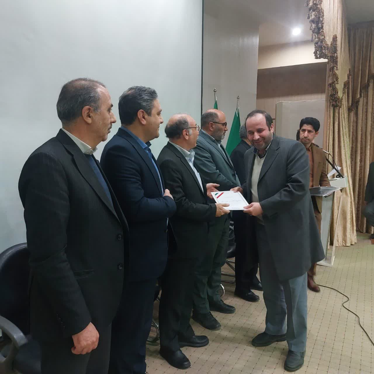  تجلیل از  فعالان و تولیدکنندگان برتر بخش کشاورزی استان اردبیل