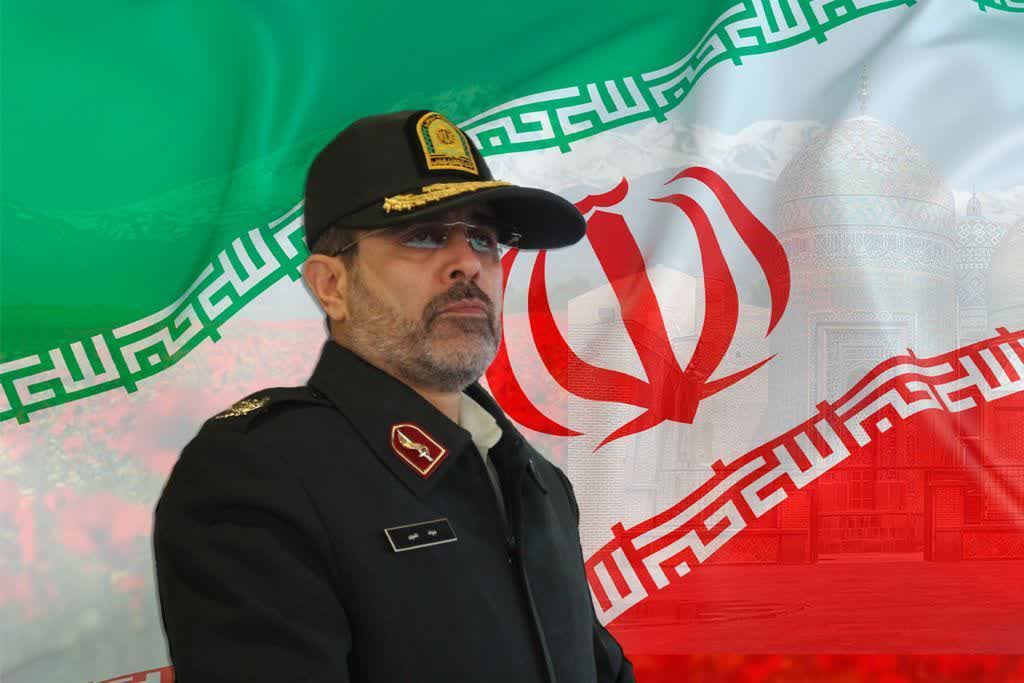 تبریک سردار تقوی به آیتالله سید حسن عاملی بابت کسب رتبه برتر استاد صالحین کشور