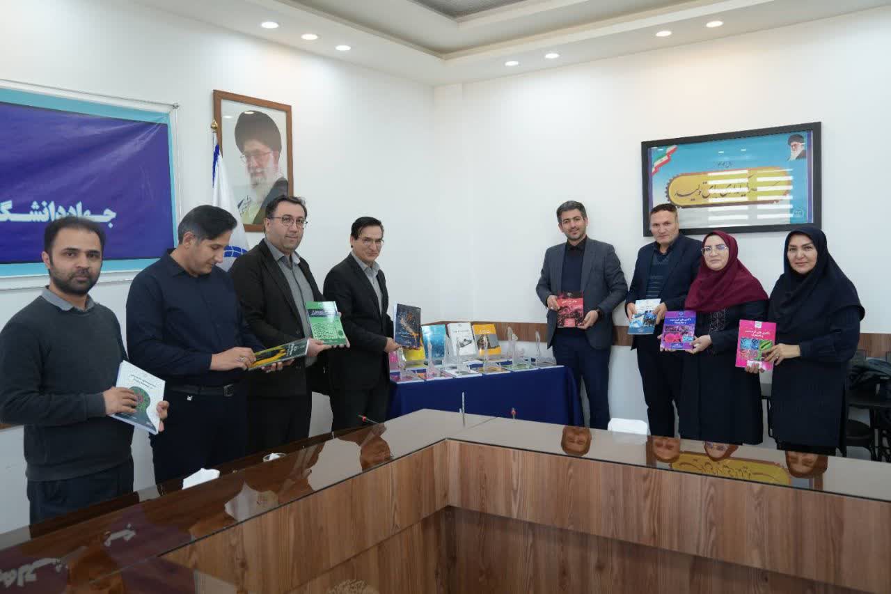 رونمایی از تازه های نشر در انتشارات جهاددانشگاهی استان اردبیل