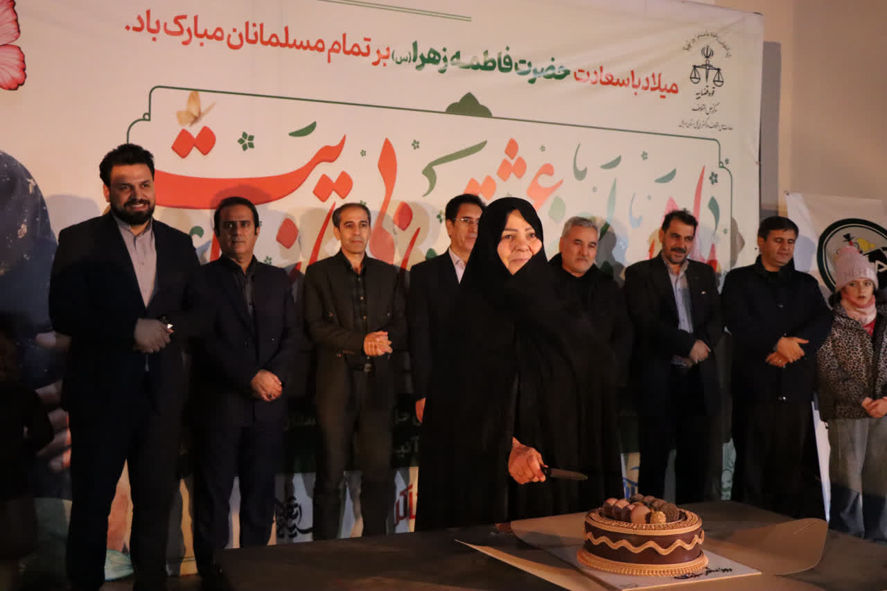 یک روز به‌یادماندنی در جشن بزرگ روز مادر