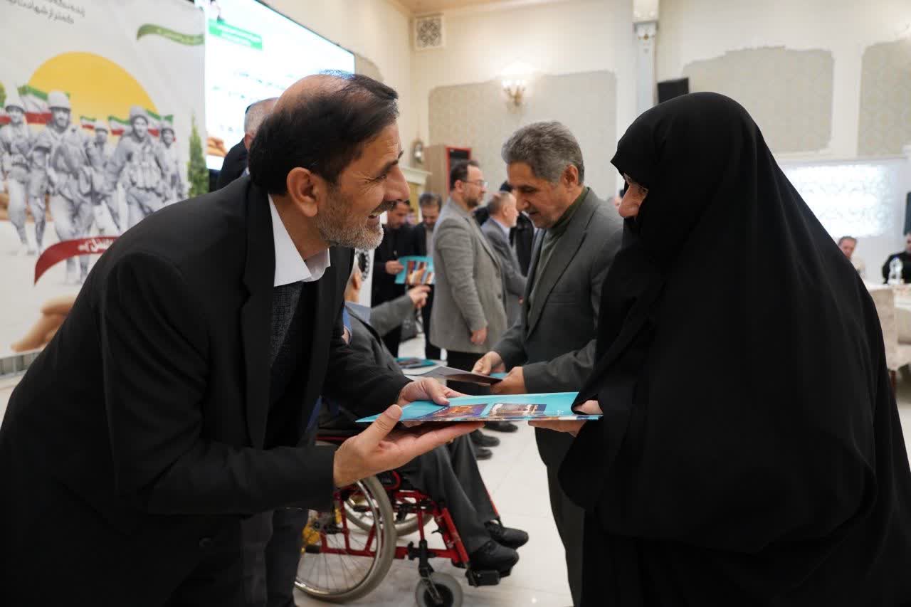 تجلیل از مقام ایثار و فداکاری؛ شهرداری اردبیل میزبان خانوادههای معظم شهدا و جانبازان بود