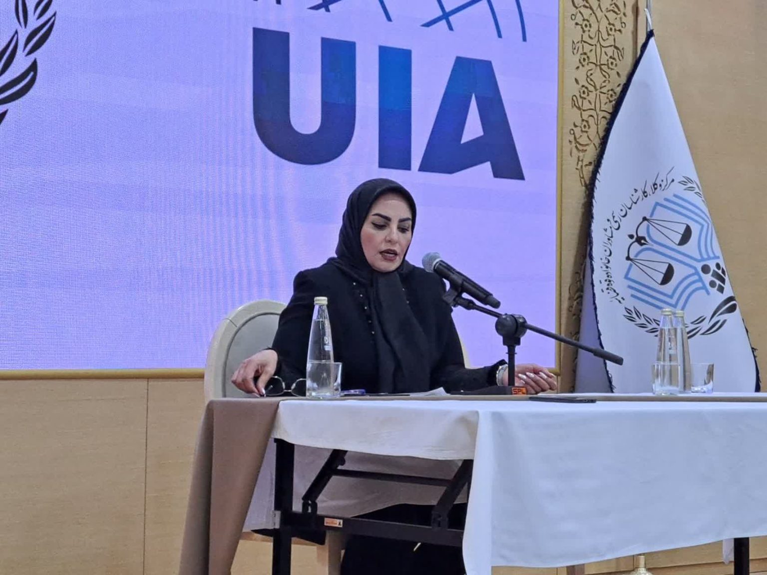 زهرا متین زاده اولین بانوی ایرانی عضو اتحادیه بین‌المللی وکلا در ایران