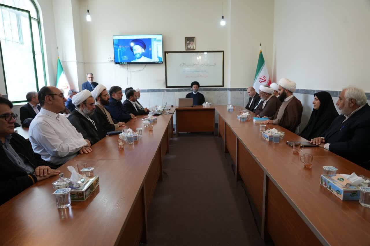 رونمایی از بخش آذربایجانیِ در سایت دارالارشاد اردبیل