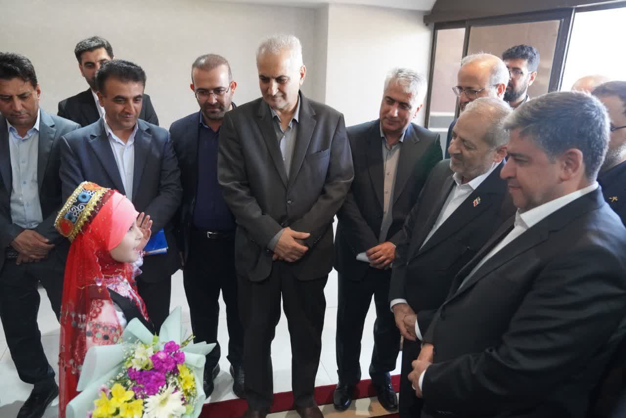 سفر وزیر آموزش‌وپرورش به استان اردبیل؛ از تصمیم‌سازی برای آینده تعلیم و تربیت تا افتتاح و آغاز پروژه‌های آموزشی