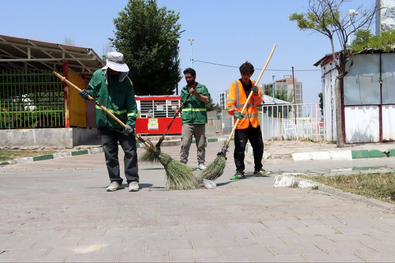 اقدام حفاظتی در دریاچه شورابیل؛ عملیات ساحلبندی برای جلوگیری از تخریب زیستبوم ساحلی آغاز شد