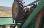 عملیات نجات معجزهآسا؛ نجات راننده کمباین از زیر ماشین واژگون شده در روستای کولانکوه